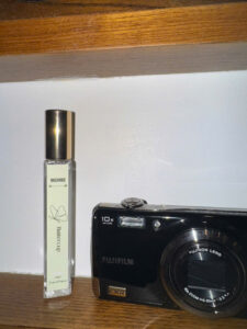 Hương Moiris Buttercup